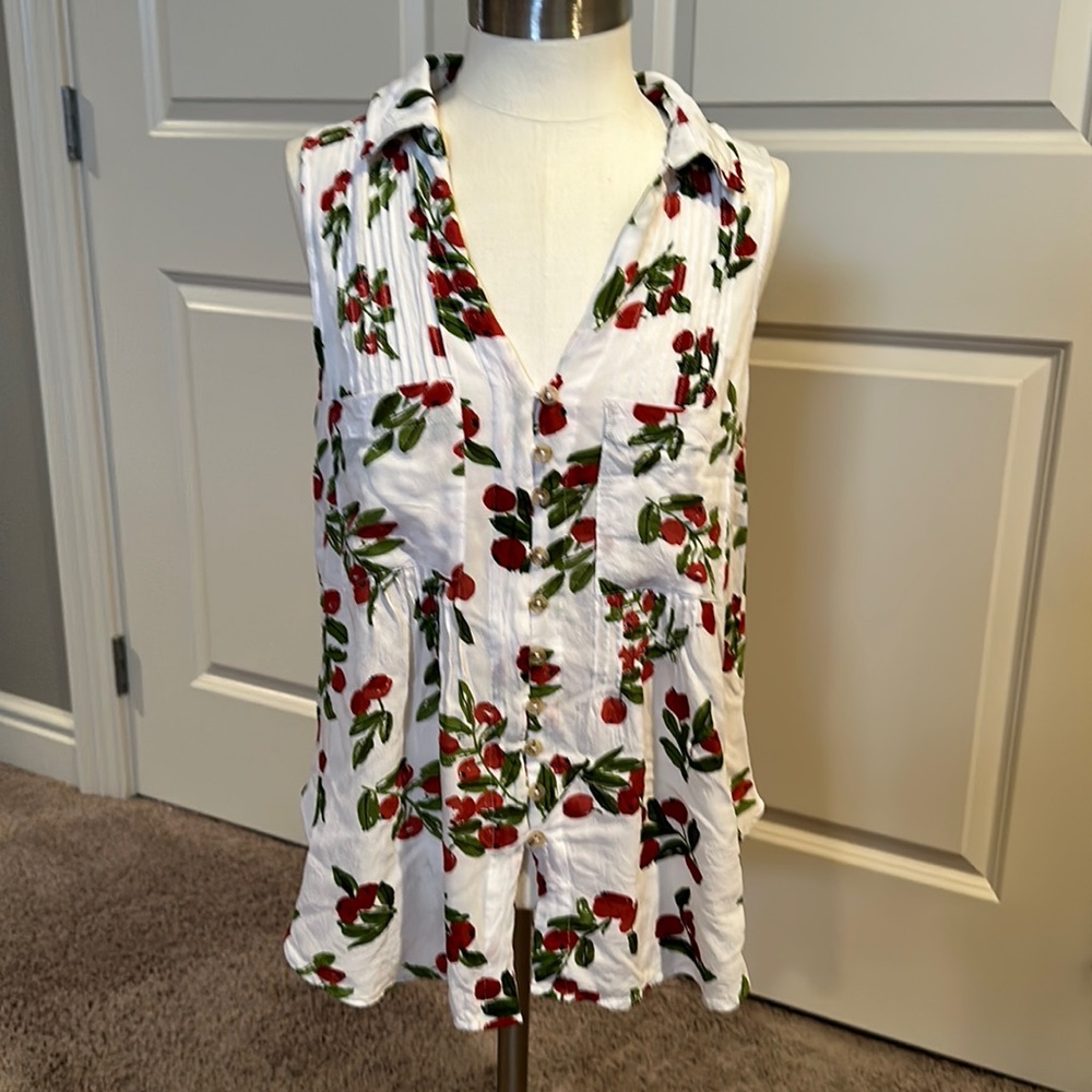 Anthropologie cherry print sleeveless collared button down blouse medium